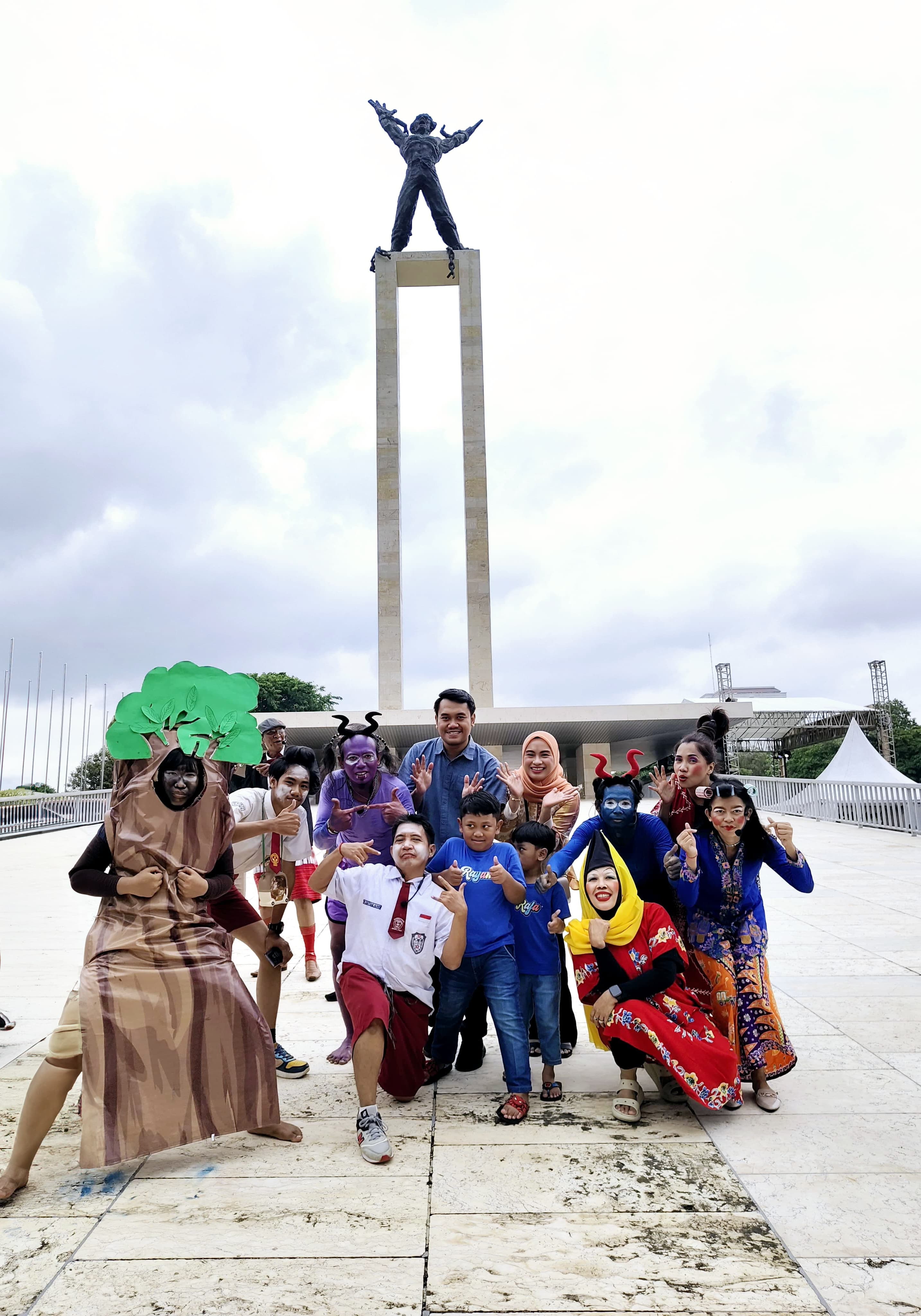 Penampilan Lenong RW 06 